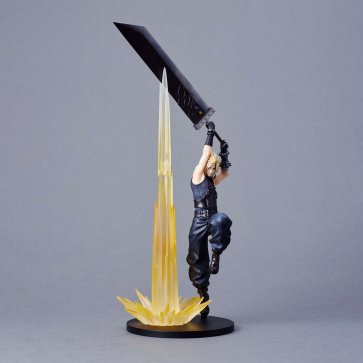 Final Fantasy VII Rebirth Cloud Strife Figure