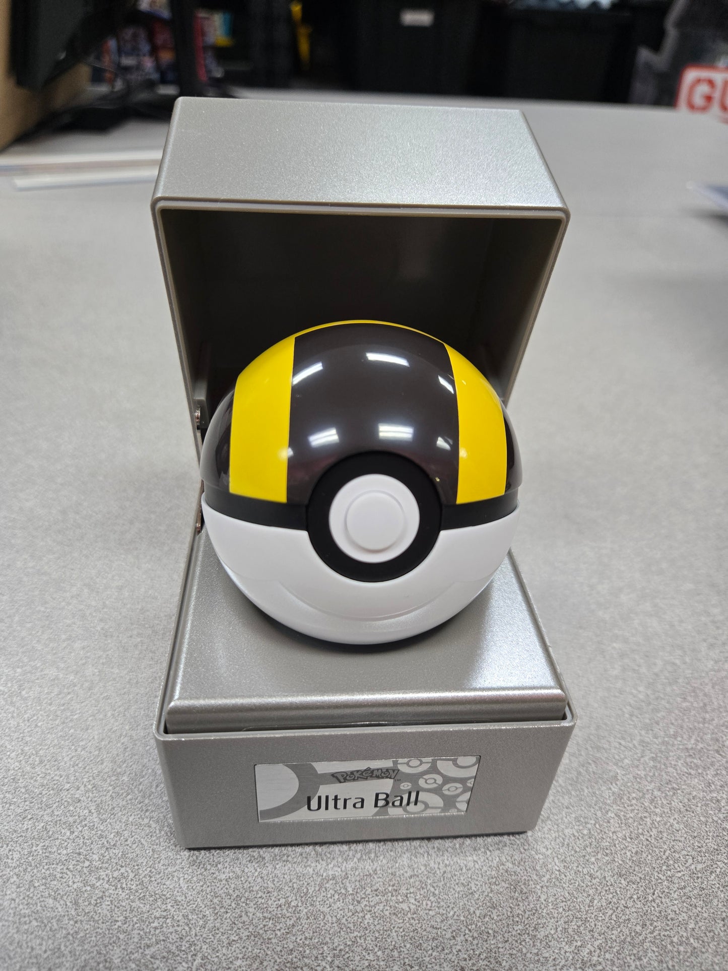 Ultra Ball by The Wand Company (USED)