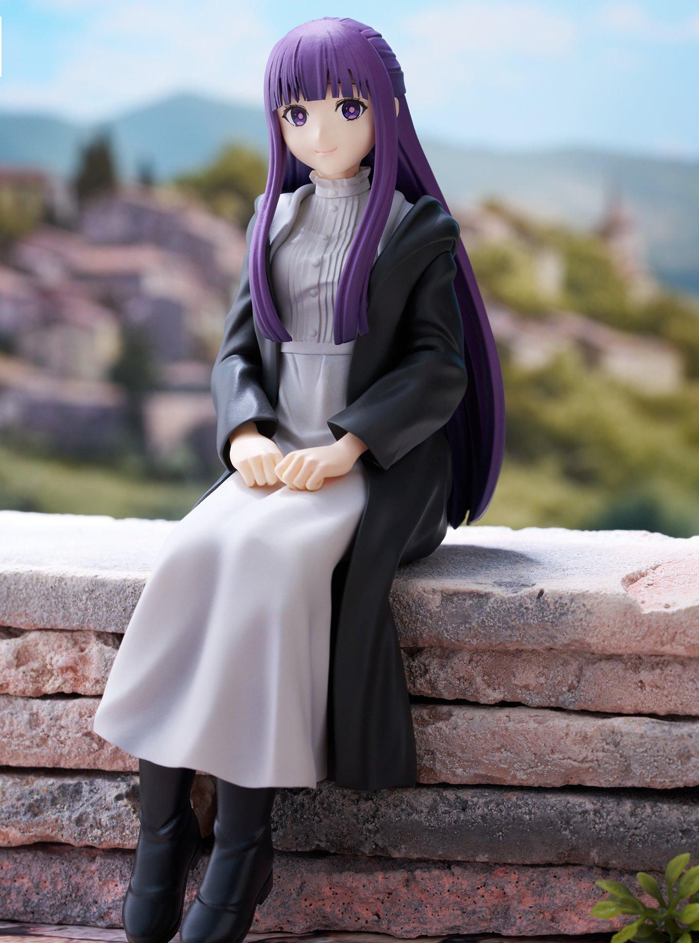 Desktop Cute Frieren: Beyond Journey's End Fern Figure