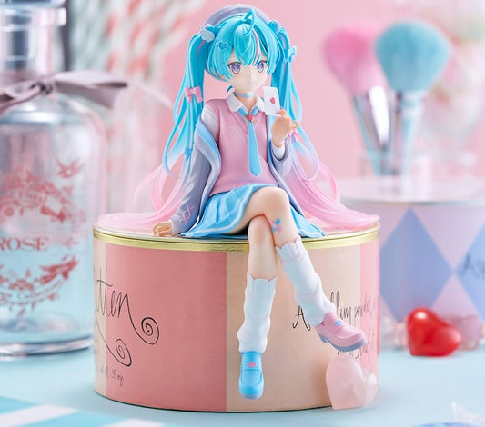 Hatsune Miku Love Blazer Noodle Stopper Figure
